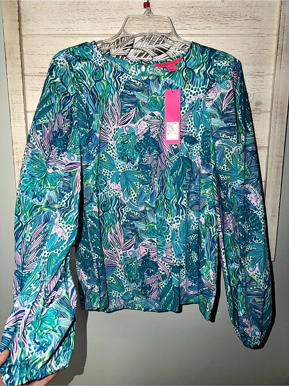 Lilly Pulitzer Lynnley Top Abstract Print Top Blue & Pink Size L NWT